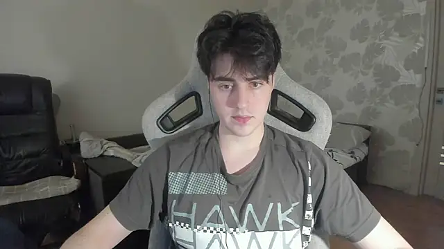 Knuckles17 online show from May 2026 12:54:01 PM