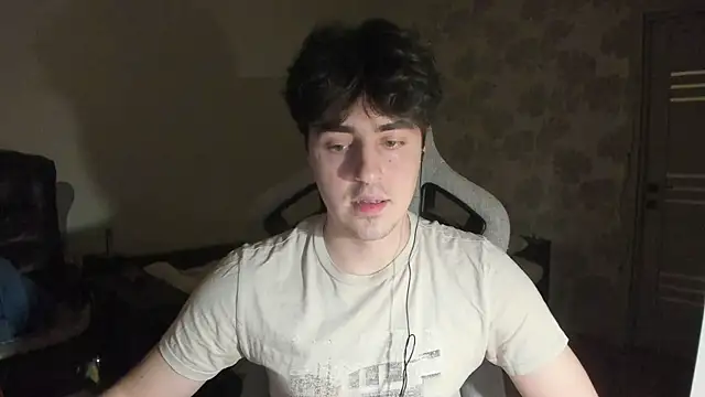 Knuckles17 online show from March 2026 05:14:02 PM