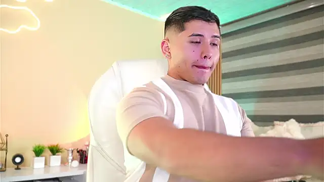 MatiasKorn online show from November 2025 05:40:02 AM