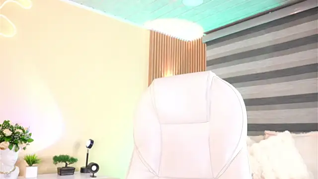 MatiasKorn online show from December 2025 05:28:01 AM