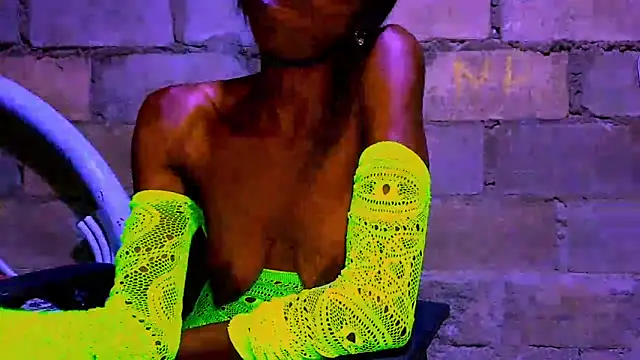 nzanizy online show from November 2025 08:57:02 PM