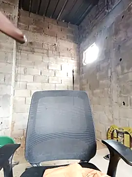 Snapshot of nzanizy chatting on March 2026 09:44:01 AM nzanizy online show from March 2026 09:44:01 AM