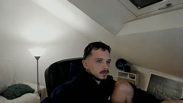 naked psy online show from September 2025 11:38:02 PM