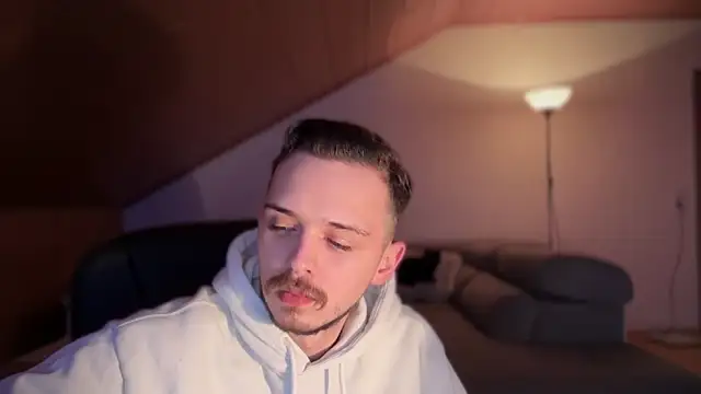 naked psy online show from February 2025 02:06:02 AM