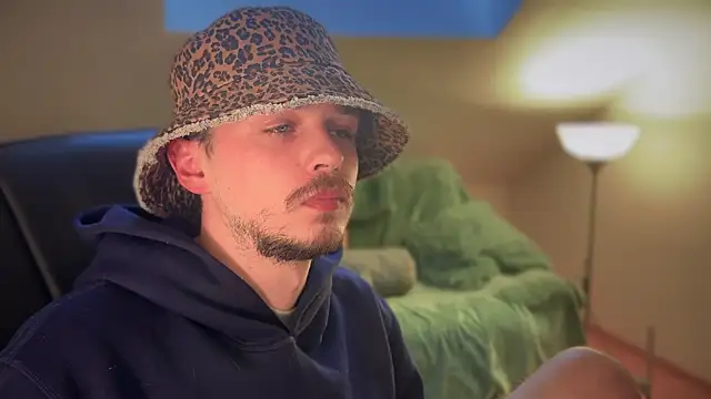 naked psy online show from March 2025 11:41:01 AM