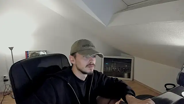 naked psy online show from October 2025 11:04:02 PM