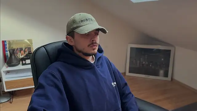 naked psy online show from November 2025 09:23:02 AM