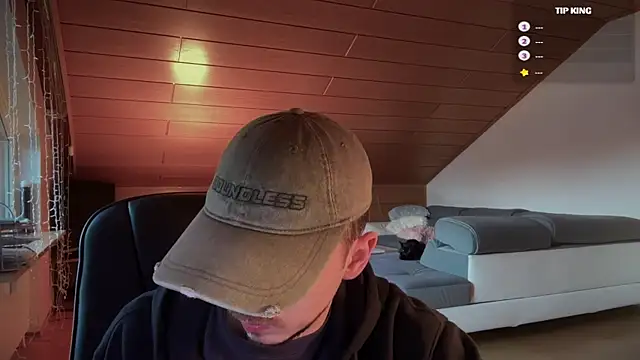 naked psy online show from February 2025 06:53:02 AM