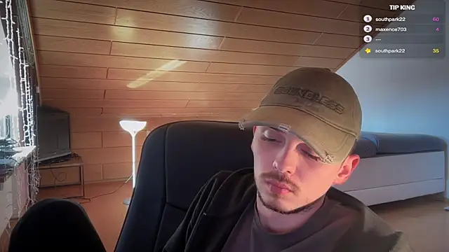 naked psy online show from February 2025 09:56:02 AM