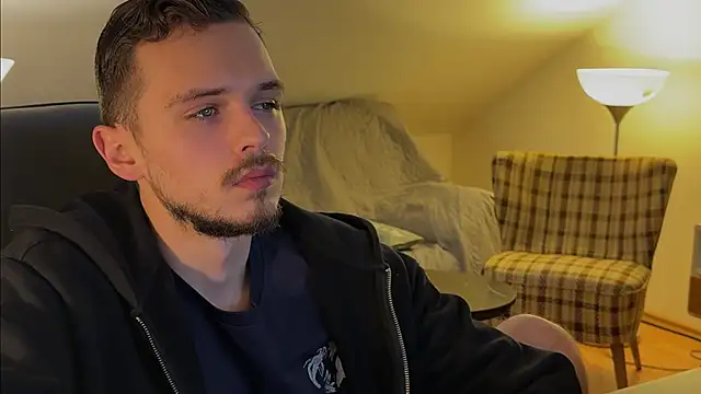 naked psy online show from December 2025 02:07:02 PM