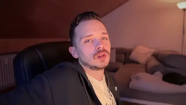 naked psy online show from February 2025 04:06:01 AM