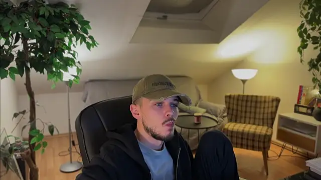 naked psy online show from November 2025 01:54:01 AM