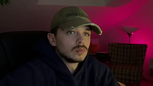 naked psy online show from January 2026 12:05:02 AM