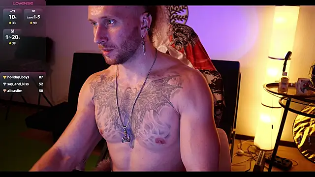 rusbigpaul online show from October 2025 12:22:02 AM