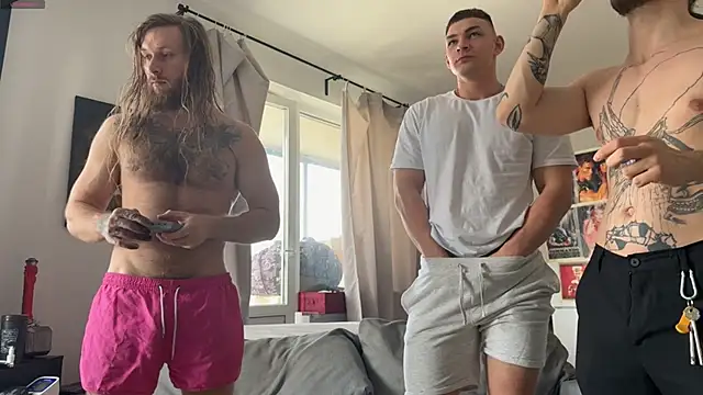 rusbigpaul online show from April 2026 06:18:01 AM