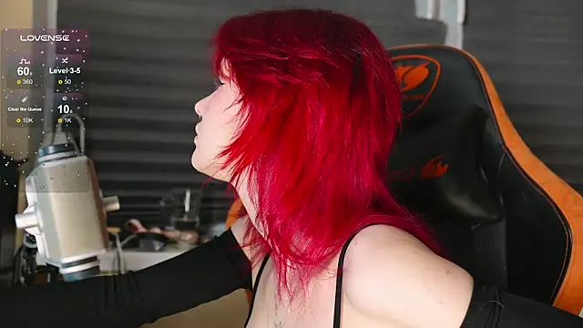 BlueCherryy online show from November 2025 06:58:01 PM