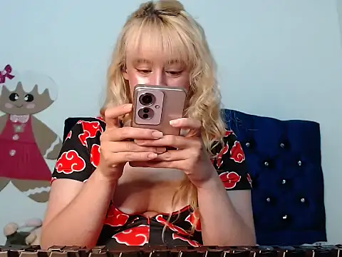 69liamilk69 online show from November 2025 05:55:02 AM