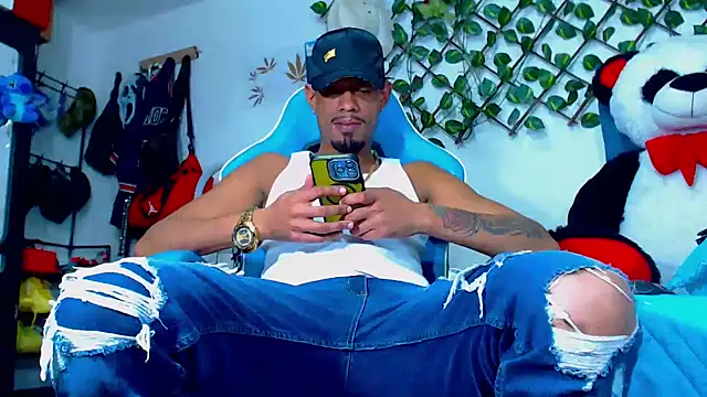 black latin23cm online show from March 2026 10:43:01 PM