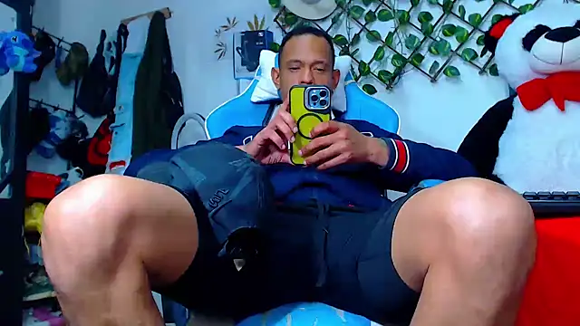 black latin23cm online show from March 2026 10:24:02 PM