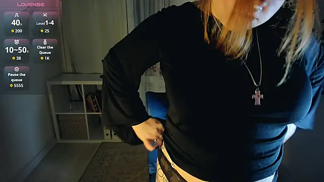 bitchofsun  online show from November 2025 03:56:01 PM