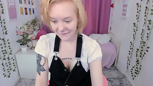 cyber whore  online show from April 2026 10:27:01 PM