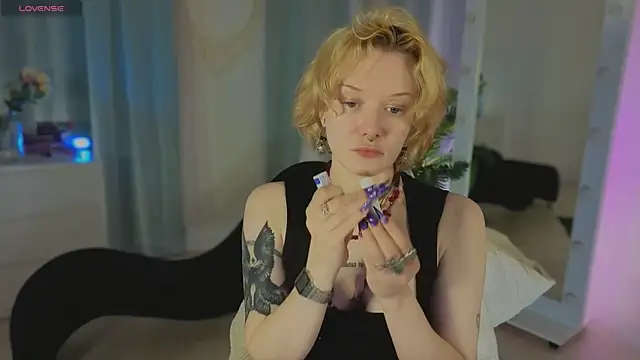 cyber whore  online show from June 2026 11:22:02 AM