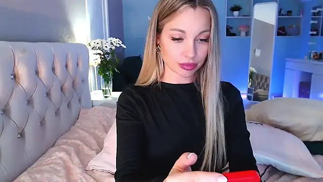 MissSiona online show from February 2025 08:58:01 AM