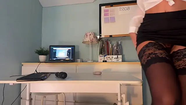 MissSiona online show from February 2026 11:44:02 AM