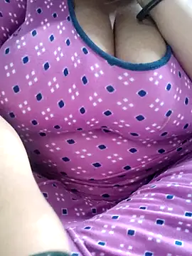 Snapshot of Seema_99 chatting on October 2025 11:31:01 AM Seema 99 online show from October 2025 11:31:01 AM