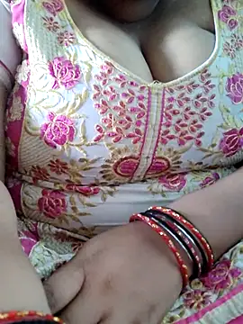 Snapshot of Seema_99 chatting on September 2025 04:52:02 AM Seema 99 online show from September 2025 04:52:02 AM