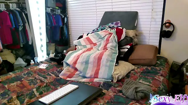 ashleysimmons online show from March 2025 10:02:01 AM