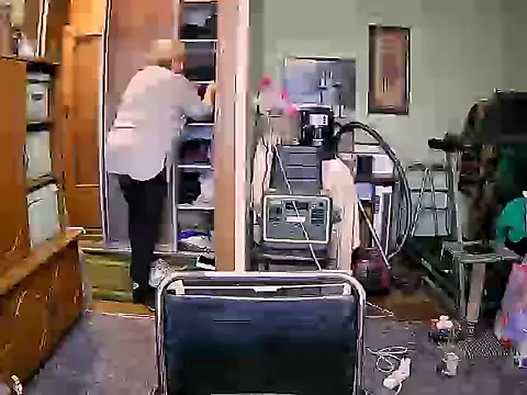 LOLA8888 online show from November 2025 11:38:02 AM