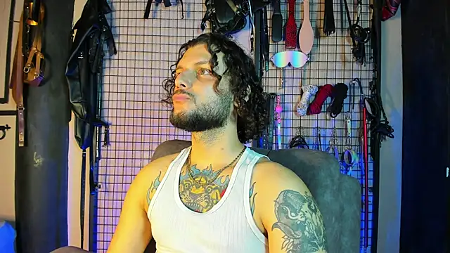 Snapshot of Twisted_Fantasy chatting on March 2025 04:41:01 AM Twisted Fantasy online show from March 2025 04:41:01 AM