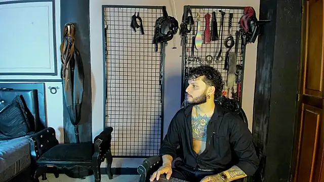 Twisted Fantasy online show from March 2026 05:03:02 AM