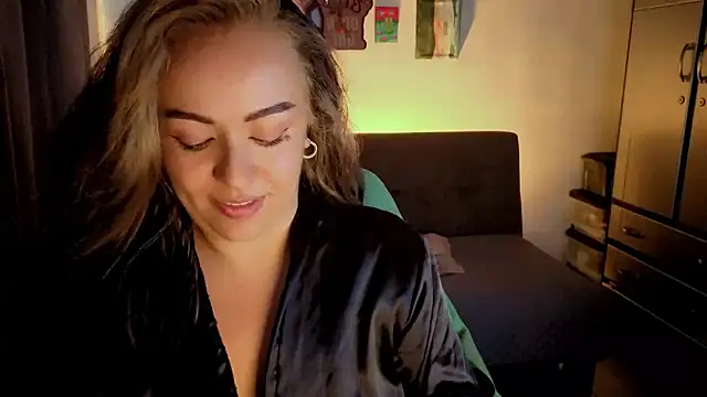 joan-star online show from February 2026 05:24:01 PM