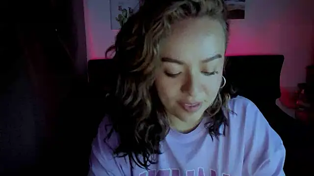 joan-star online show from November 2025 10:03:01 AM