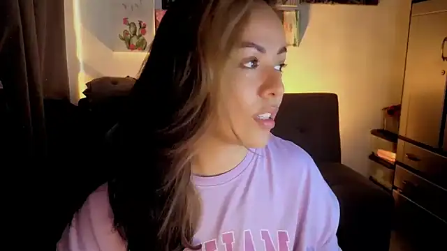 joan-star online show from February 2026 05:13:02 PM