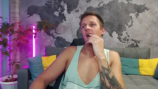 VikingChrisss online show from November 2025 10:42:02 AM