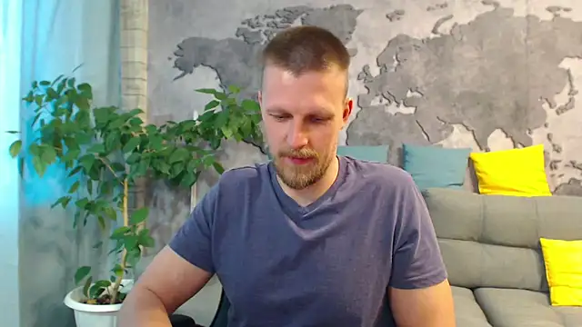 Snapshot of VikingChrisss chatting on May 2026 08:35:01 AM VikingChrisss online show from May 2026 08:35:01 AM