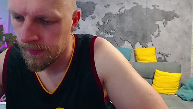 Snapshot of VikingChrisss chatting on June 2026 10:04:02 AM VikingChrisss online show from June 2026 10:04:02 AM