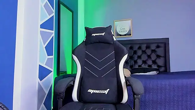 alex oficial online show from October 2025 01:39:01 AM