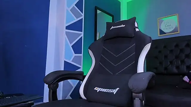 alex oficial online show from February 2026 05:37:01 AM