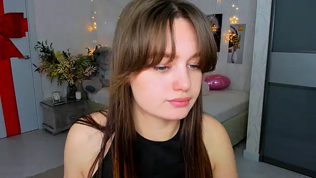 MiracleCurly online show from March 2025 04:02:01 PM