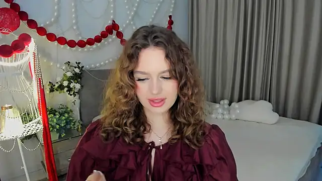 MiracleCurly online show from March 2026 10:06:02 AM