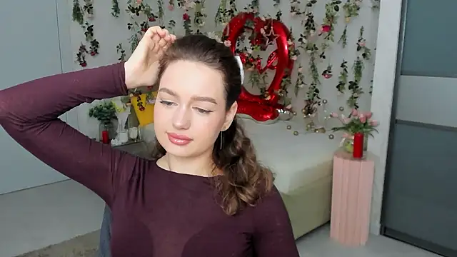 MiracleCurly online show from February 2026 04:04:02 PM