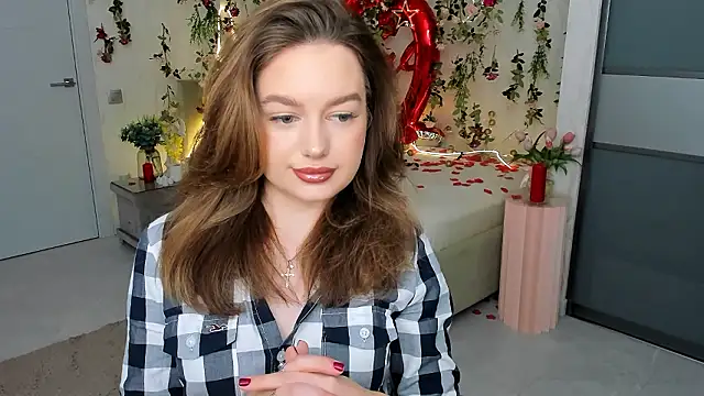 MiracleCurly online show from March 2026 04:08:02 AM