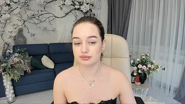 MiracleCurly online show from February 2026 04:02:01 PM