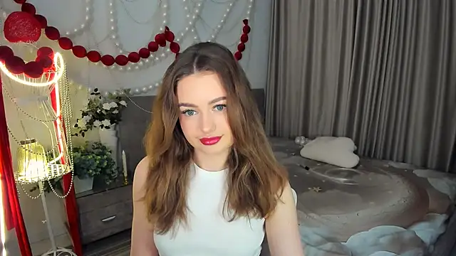 MiracleCurly online show from May 2026 07:28:02 PM