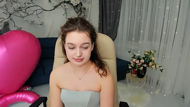 MiracleCurly online show from February 2026 06:07:02 PM