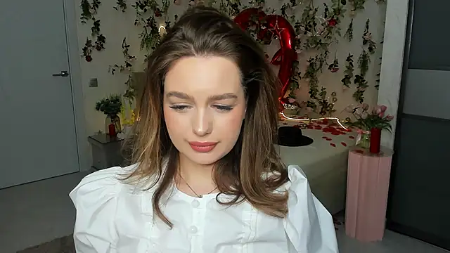 MiracleCurly online show from March 2026 10:07:01 AM